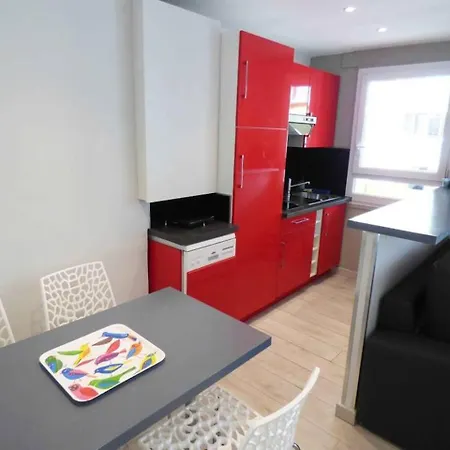 Apartment Centre Avec 1