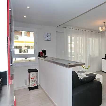 Centre Avec 1 *
